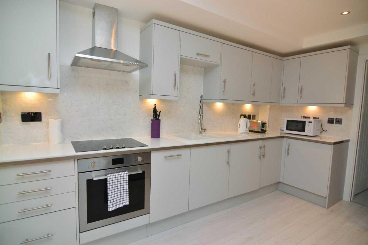 Wharf - Macarena Apartment London